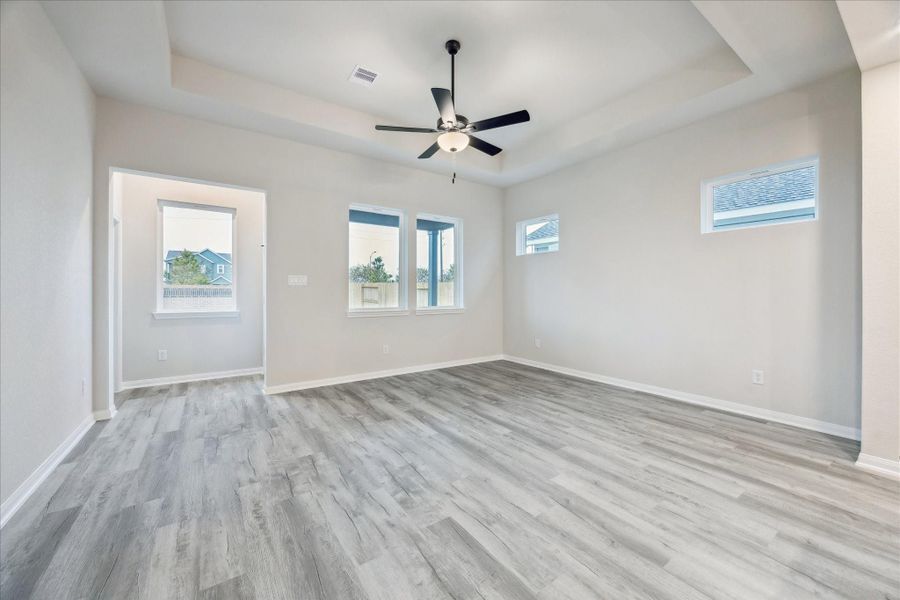 Spacious, unfurnished interior of a new home in Elyson, Katy (Image 37).