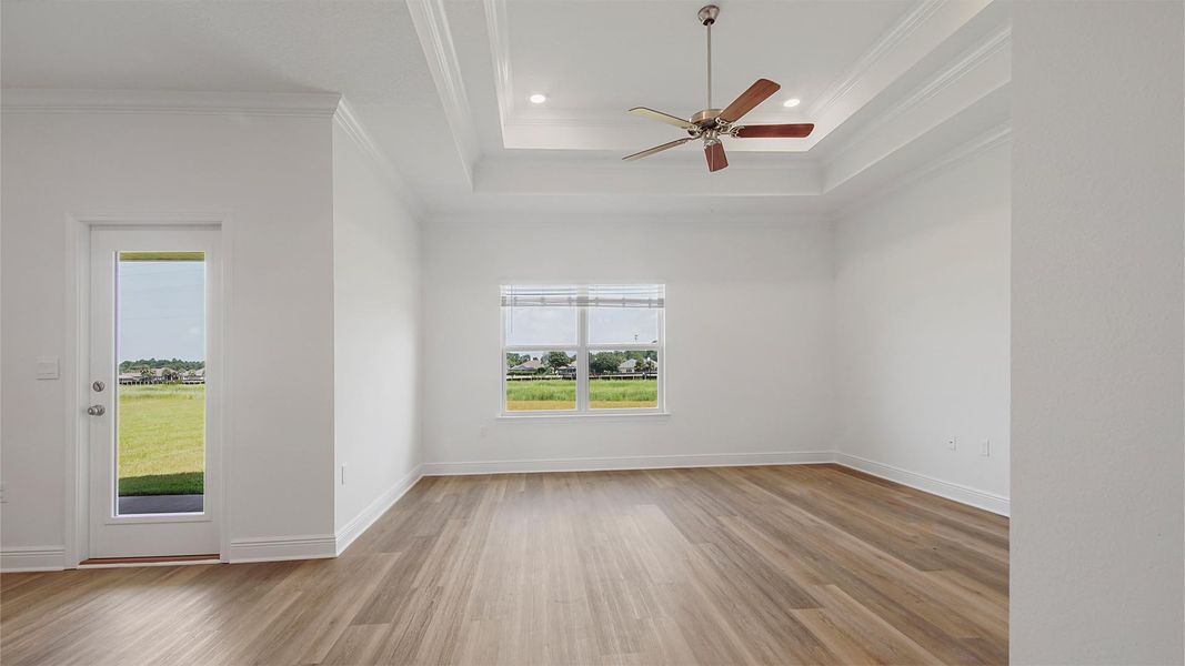 Spacious, unfurnished interior of a new home in Caballeros Estates At Hombre, Panama City Beach (Image 19).
