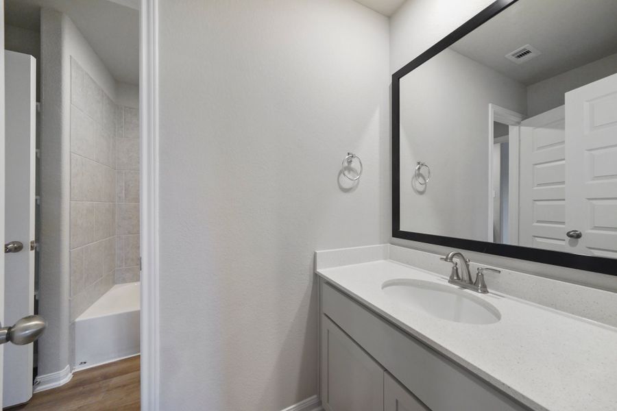 210 Valley Ranch Trail - Grant - Secondary Bathroom