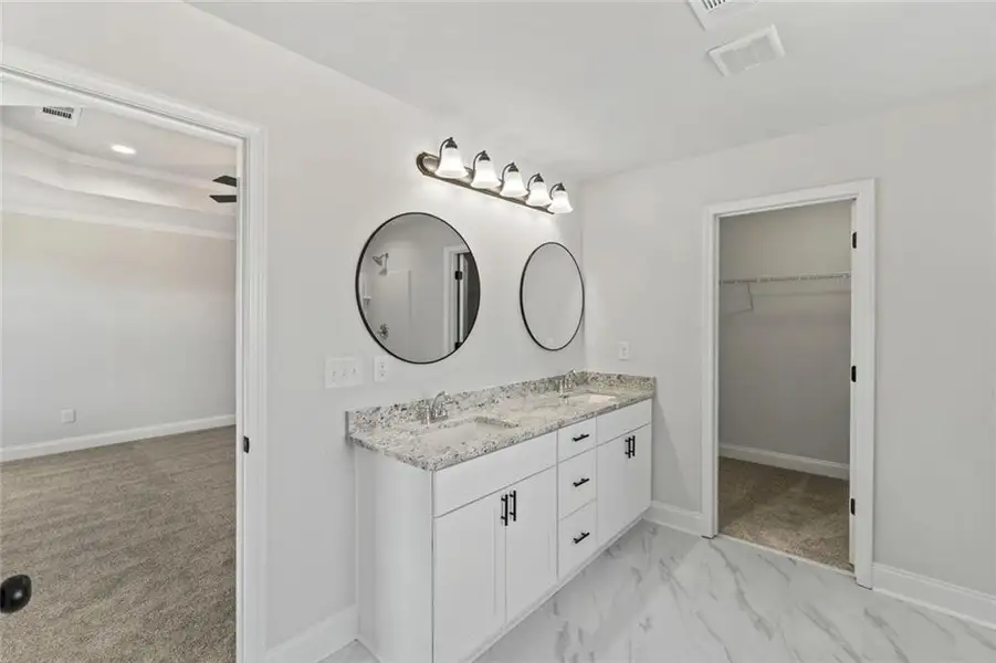 Furnished interior view inside a new home in , Alto (Image 8).