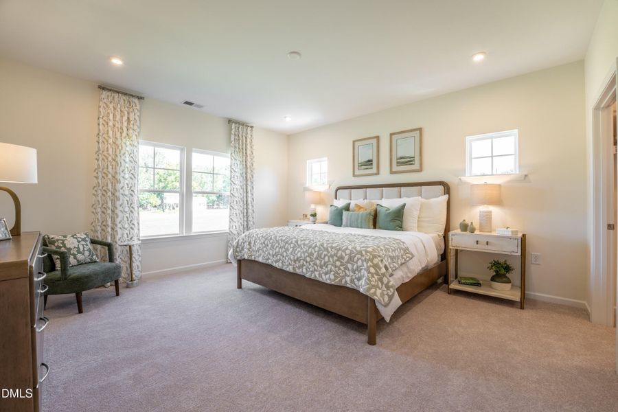 16 HHHunt Homes Maxwell - Primary Bedroo