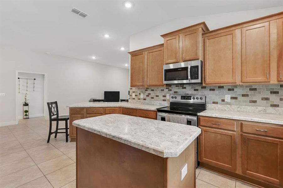 Furnished interior view inside a new home in Citrus Landing, Davenport (Image 3).