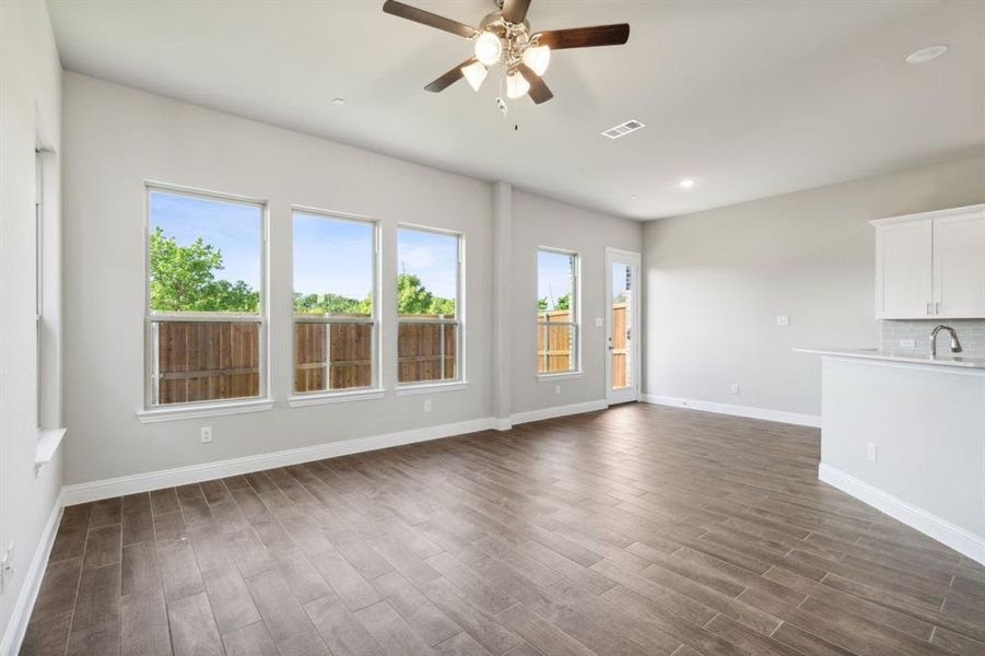 Spacious, unfurnished interior of a new home in Villas of Middleton, Plano (Image 11).
