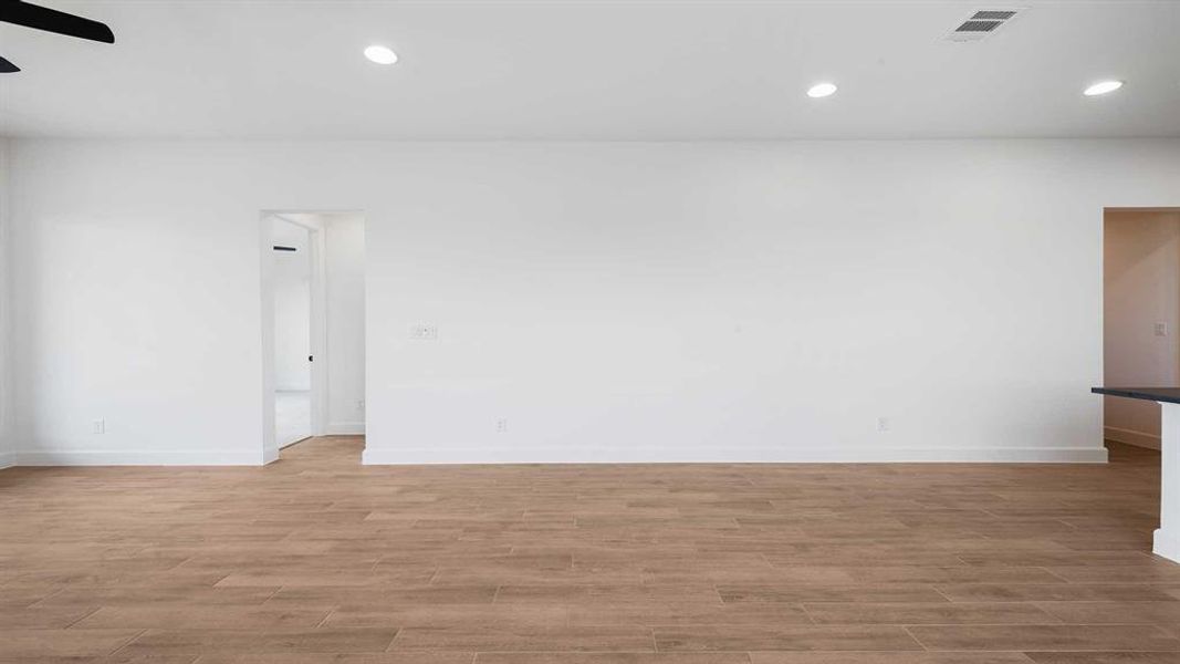 Spacious, unfurnished interior of a new home in Meraki, Forney (Image 15).