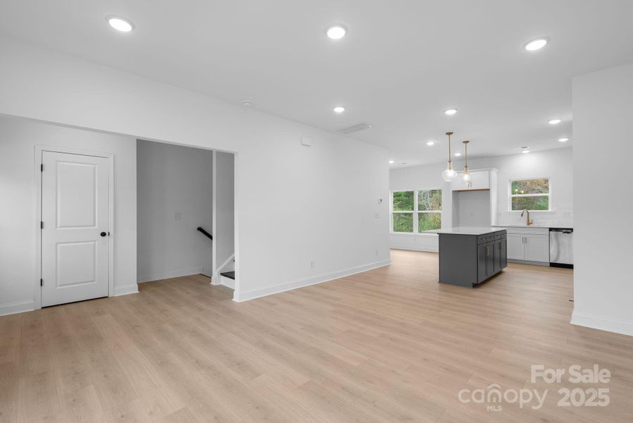 Spacious, unfurnished interior of a new home in , Asheville (Image 24).