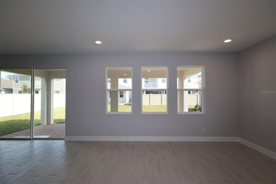 Spacious, unfurnished interior of a new home in Eden at Crossprairie, St. Cloud (Image 30).