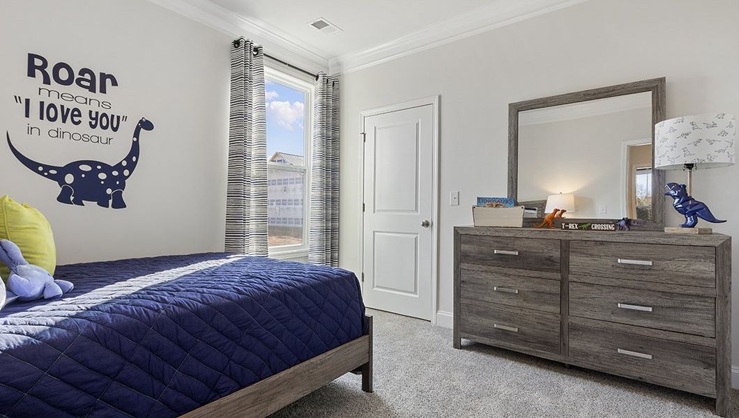 Representative furnished interior of a home built from the ROBINSON by D.R. Horton in Cottonwood Ridge, Piedmont (Image 18).
