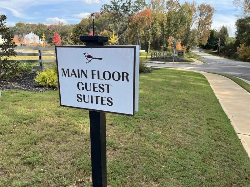 Image 38 of a home in Red Bird Manor. Image 38 of a home in Red Bird Manor.