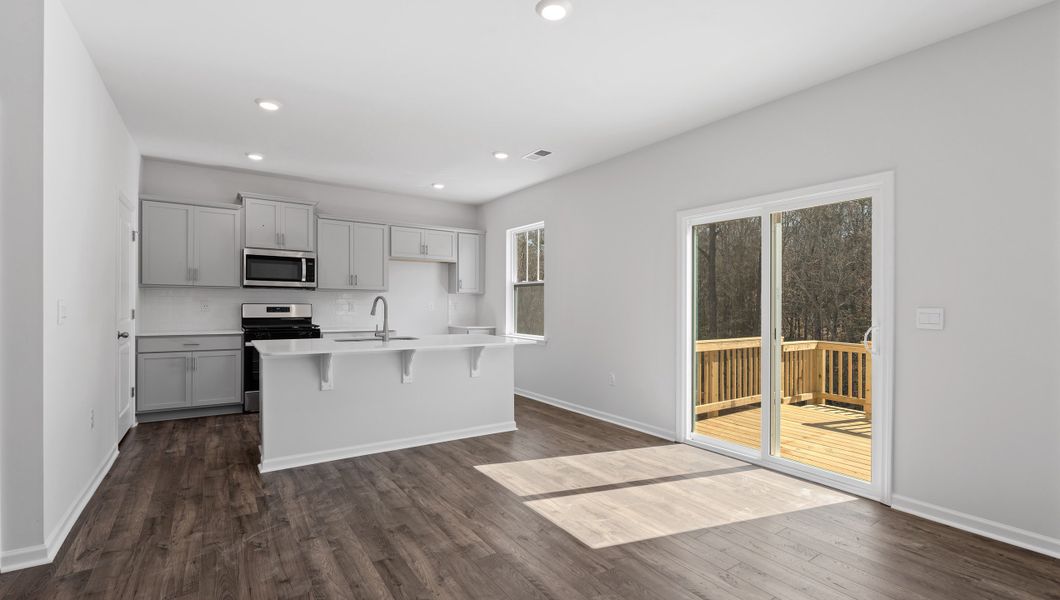 Spacious, unfurnished interior of a new home in Spring Ridge, Anderson (Image 16).