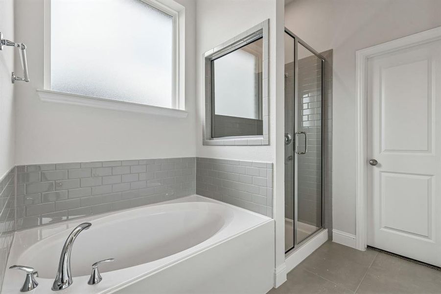 Furnished interior view inside a new home in Venetian, Weston (Image 8).