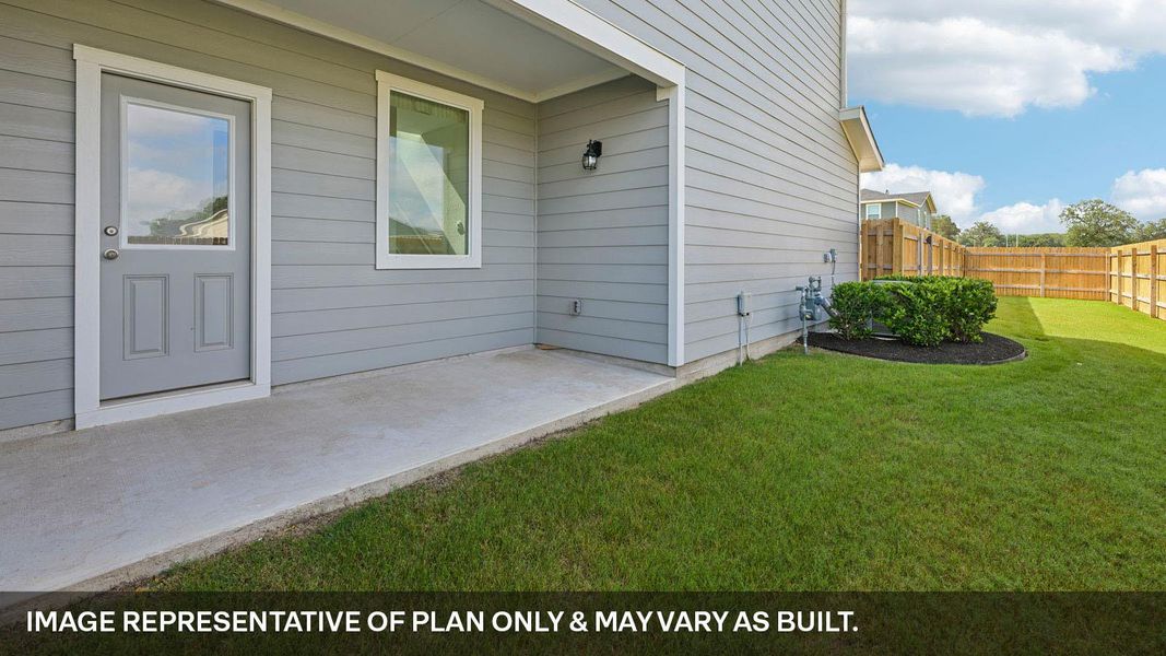 Exterior details and patio area of a home in Valverde, Bastrop (Image 25).