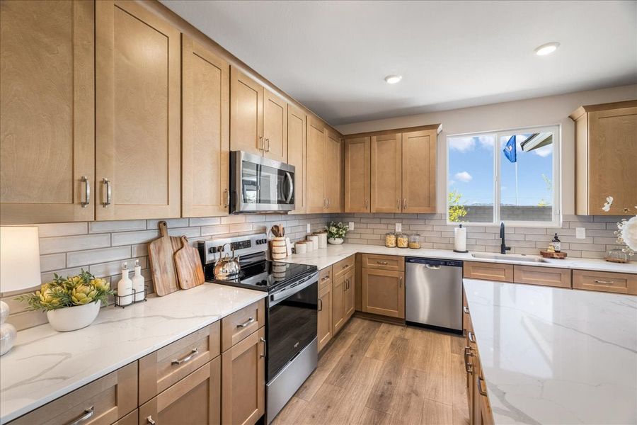 24102 W Hacienda Ave, Buckeye, AZ.  - Slide 92