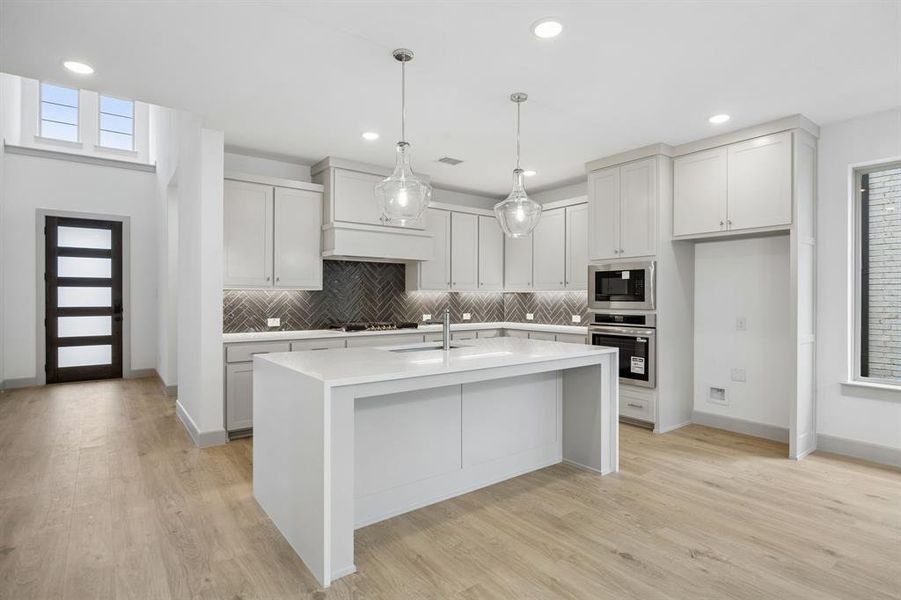 Packed with space, storage and style, this dream kitchen is calling your name!