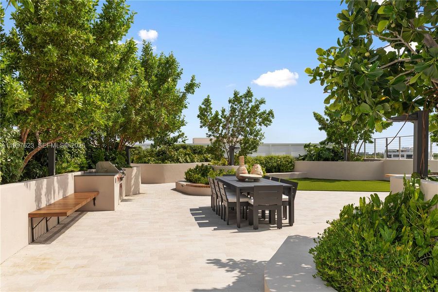 Community amenities in Arbor, Miami (Image 9).