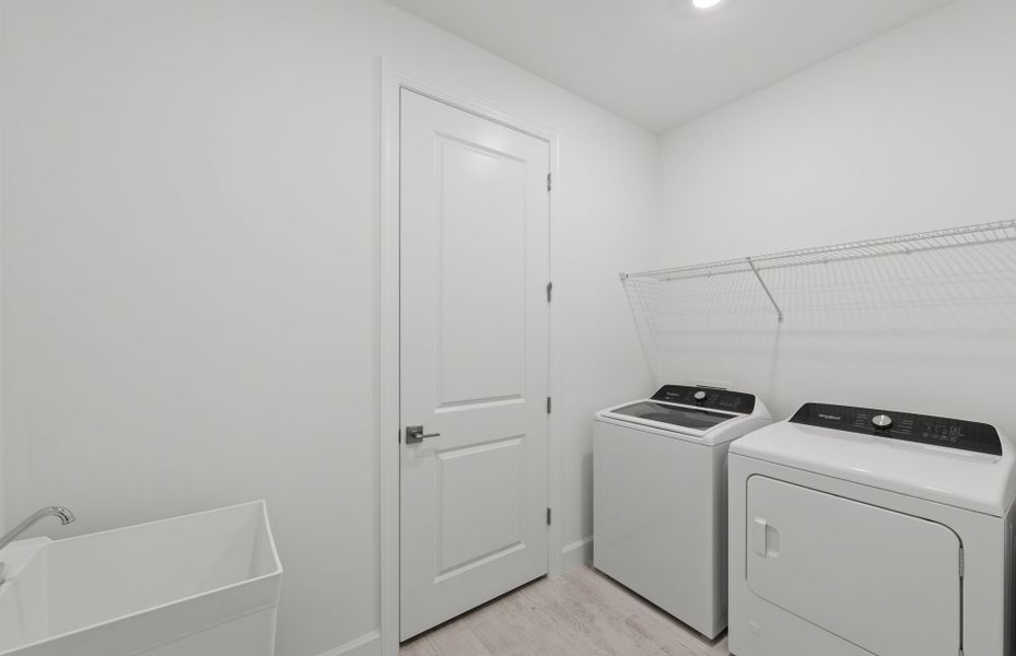 Furnished interior view inside a new home in Terreno, Naples (Image 8).
