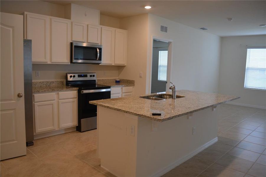 Furnished interior view inside a new home in , Lakeland (Image 5).