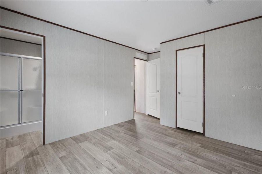 Spacious, unfurnished interior of a new home in , Chiefland (Image 15).