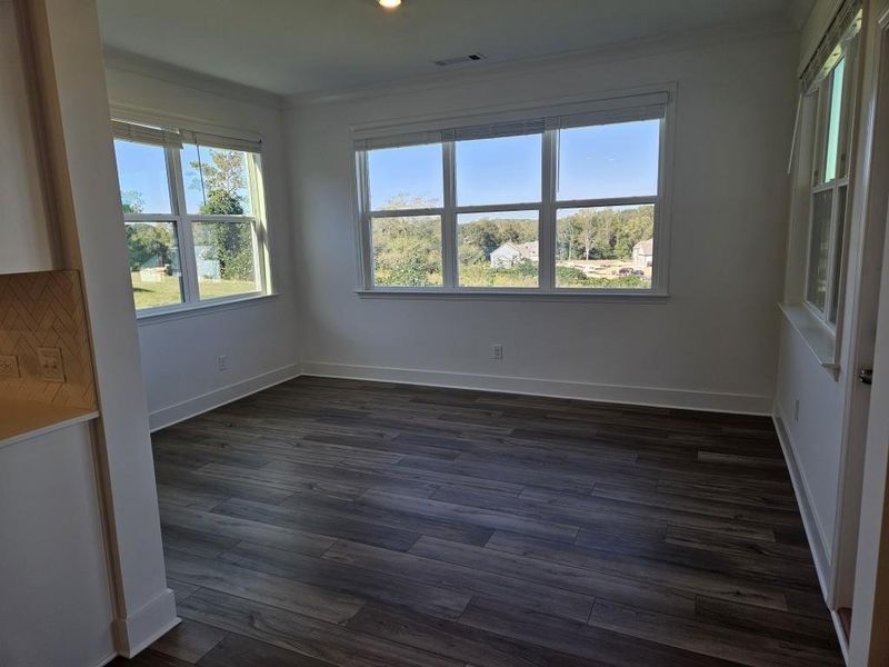 Spacious, unfurnished interior of a new home in Deer Valley, Canton (Image 5).