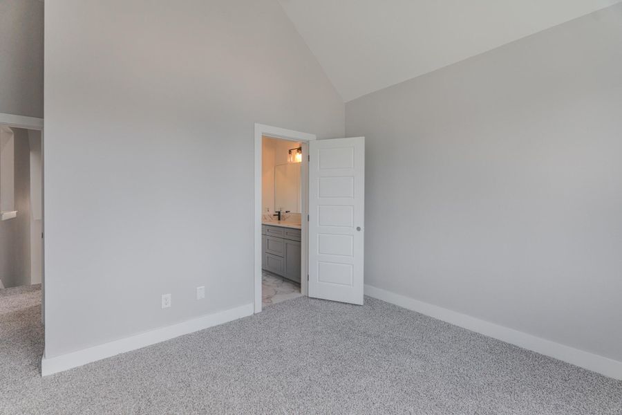 Spacious, unfurnished interior of a new home in , Montgomery (Image 34).