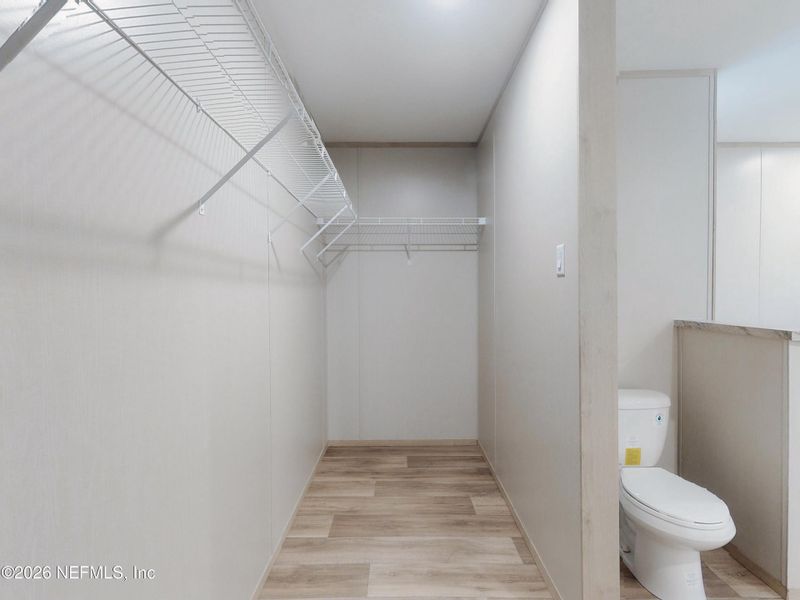 Spacious, unfurnished interior of a new home in , Keystone Heights (Image 20).