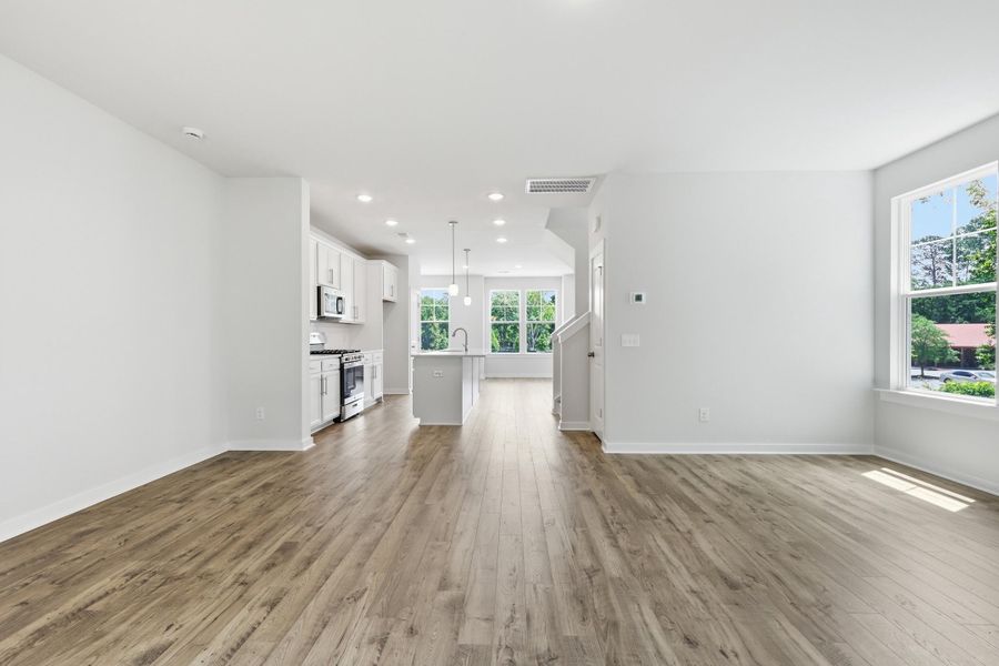 Spacious, unfurnished interior of a new home in Rhetts Cove, Johns Island (Image 22). Spacious, unfurnished interior of a new home in Rhetts Cove, Johns Island (Image 22).