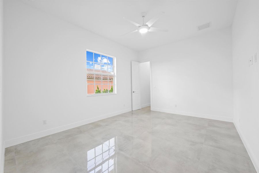 Image 27 of a home in .