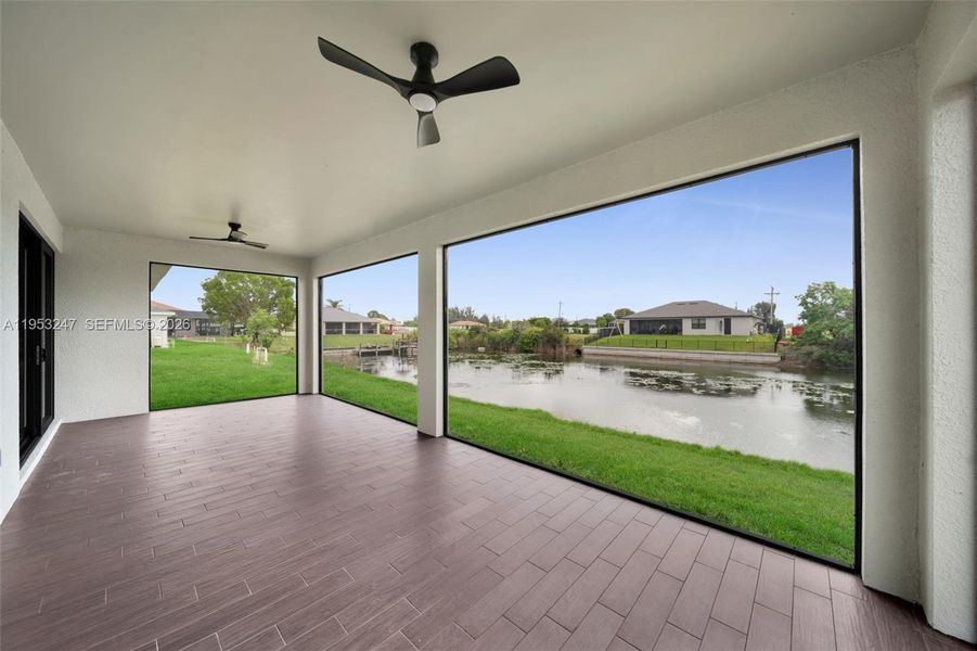 Exterior details and patio area of a home in , Cape Coral (Image 28).