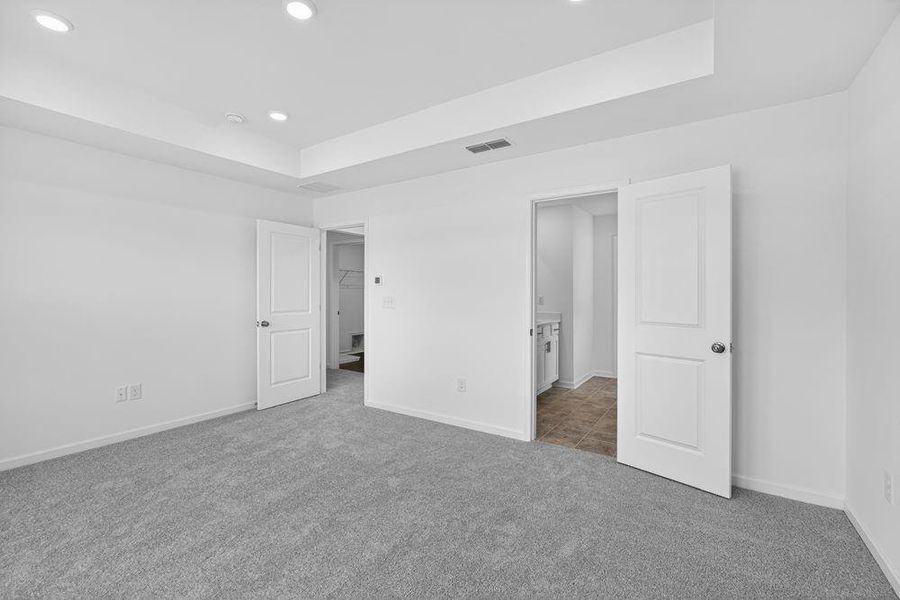 Spacious, unfurnished interior of a new home in Rosewood Farm, Lawrenceville (Image 45).