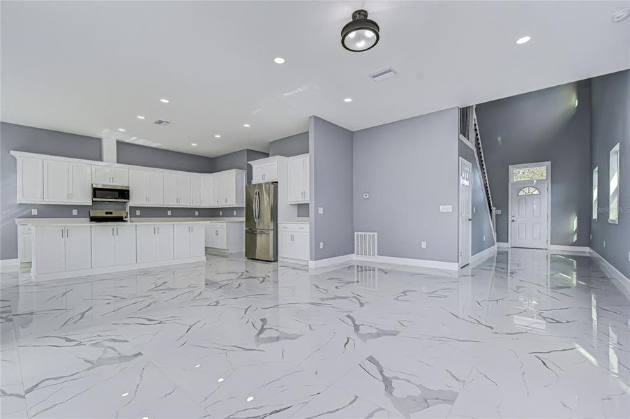 Spacious, unfurnished interior of a new home in , Pinellas Park (Image 20). Spacious, unfurnished interior of a new home in , Pinellas Park (Image 20).