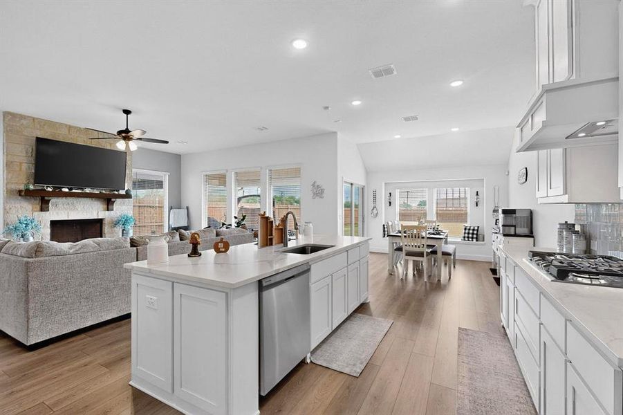 Furnished interior view inside a new home in Clairmont Estates, Ponder (Image 7).