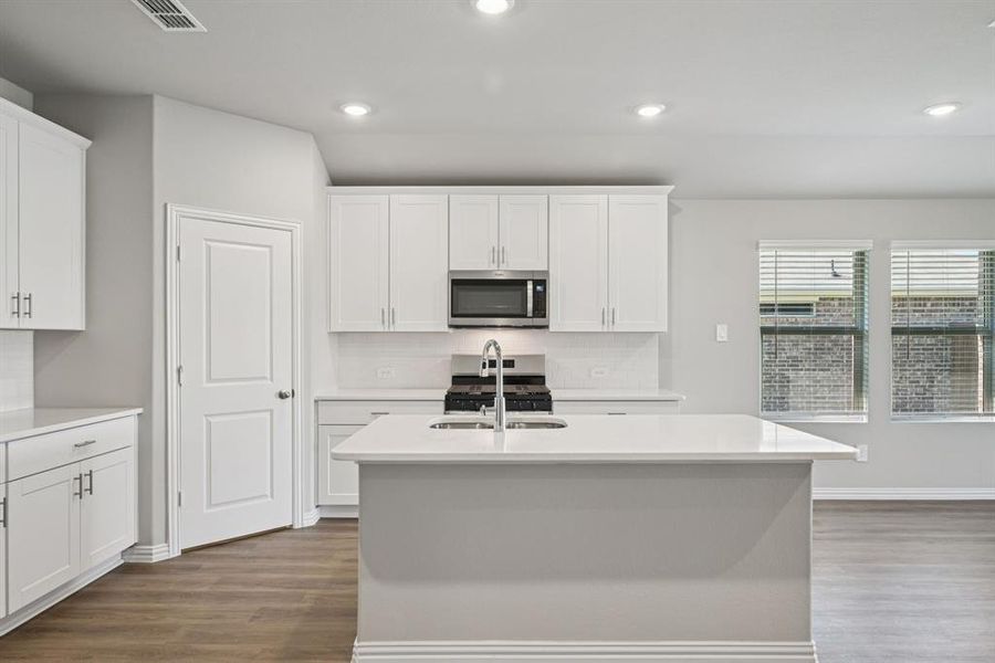 Photo is not of the actual home, but is an inspirational photo of builder’s model home and may depict options, furnishings, and/or decorator features that are not included. Photo is not of the actual home, but is an inspirational photo of builder’s model home and may depict options, furnishings, and/or decorator features that are not included.