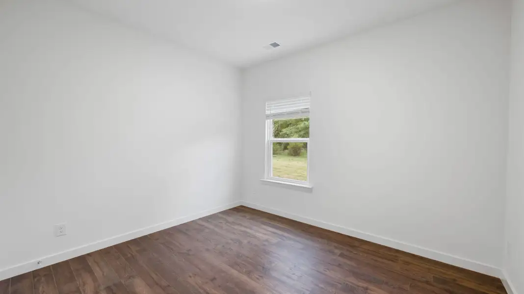 Spacious, unfurnished interior of a new home in The Hideaway at Edgestone, Ooltewah (Image 21).