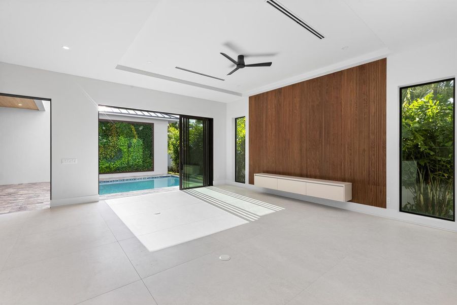 Living Area 2