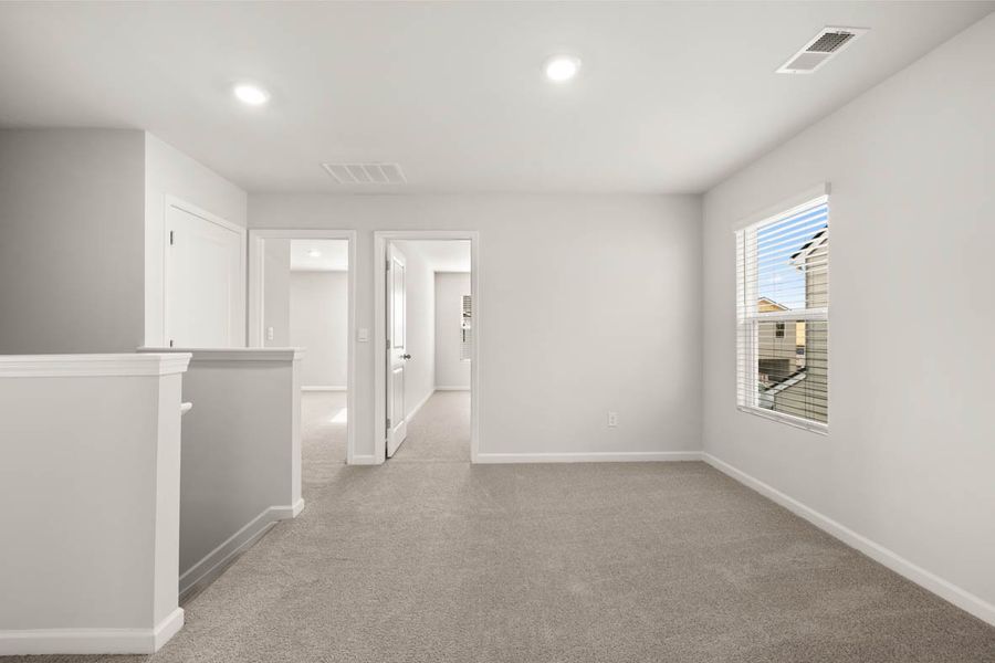 Representative unfurnished interior of a home built from the Elston by D.R. Horton in Captain's Corner, Grovetown (Image 34).
