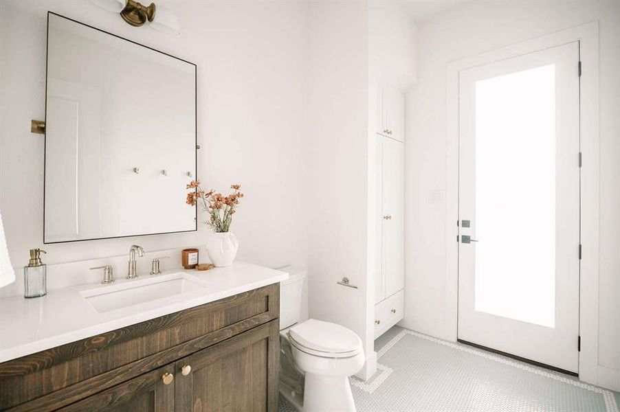 Furnished interior view inside a new home in , Fort Worth (Image 14). Furnished interior view inside a new home in , Fort Worth (Image 14).