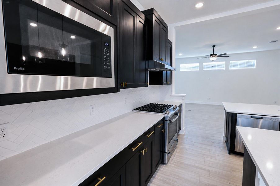 Furnished interior view inside a new home in , Katy (Image 5).