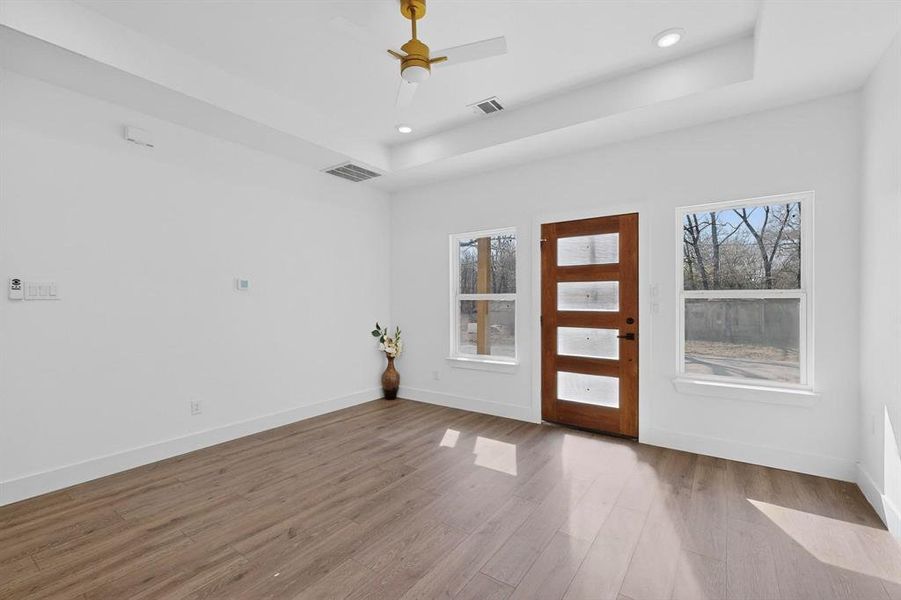 Controlled ceiling fan