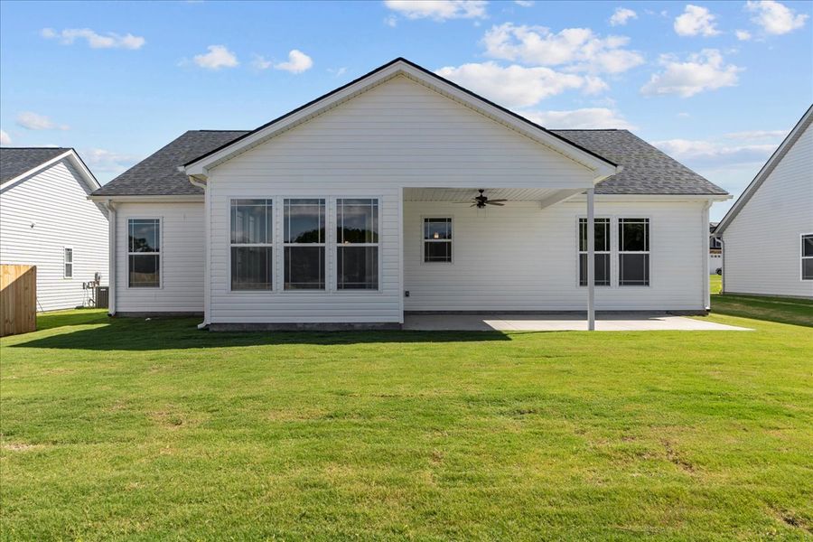 Representative exterior details of a home built from the Cherokee by Enchanted Homes in Lonesome Dove, San Antonio (Image 4).