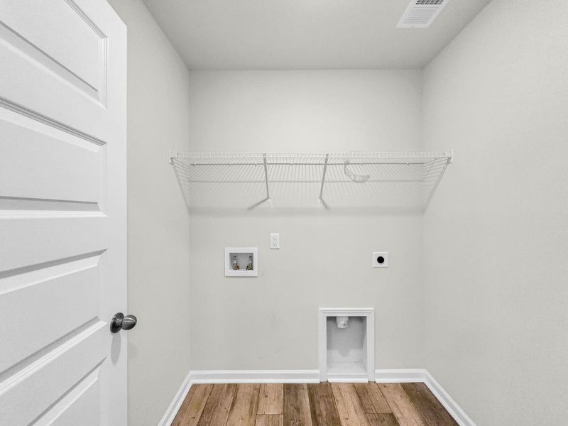 Spacious, unfurnished interior of a new home in Willow Bend Townhomes, North Charleston (Image 19). Spacious, unfurnished interior of a new home in Willow Bend Townhomes, North Charleston (Image 19).