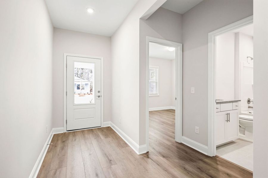 Spacious, unfurnished interior of a new home in Salem Bay, Beaufort (Image 27).