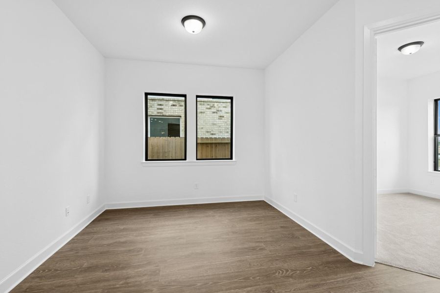 Spacious, unfurnished interior of a new home in Riceland - Enclave Row Collection, Mont Belvieu (Image 32).