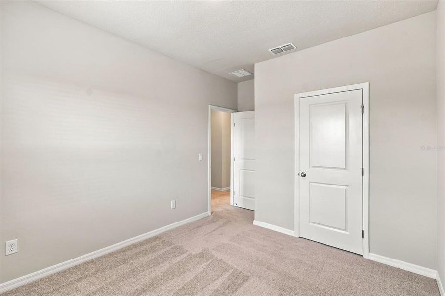 Spacious, unfurnished interior of a new home in , St. Cloud (Image 12).