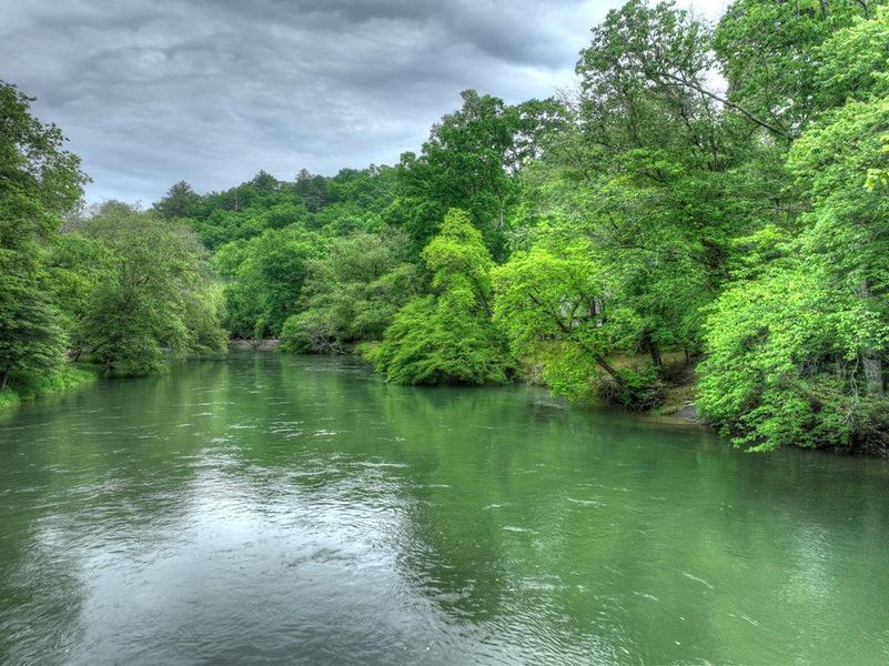 Image 92 of a home in .