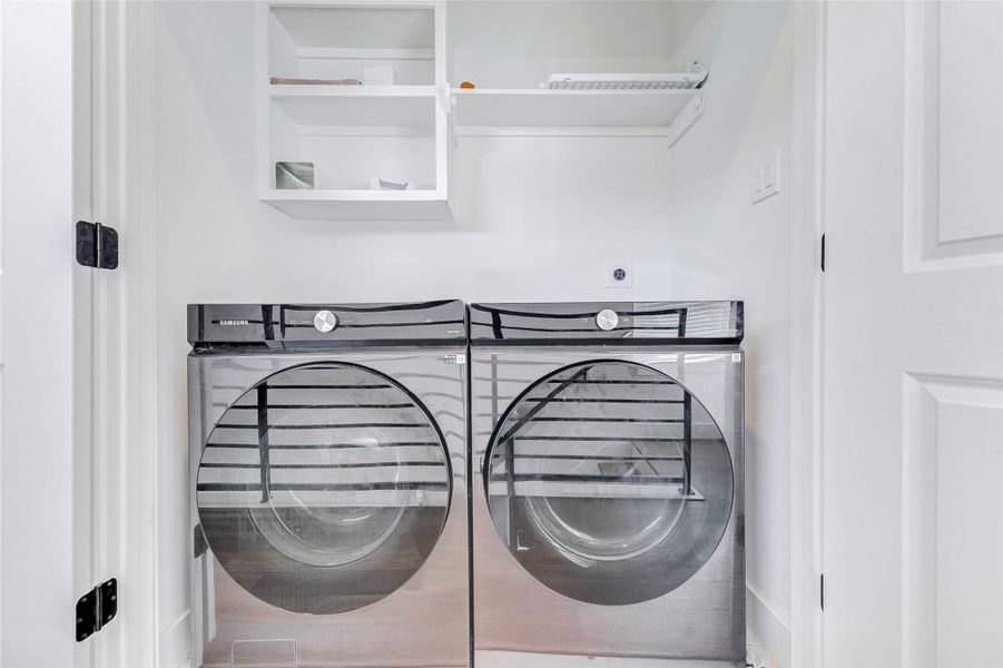 Close-up of interior finishes inside a home in Eastwood Estates, Houston (Image 12). Close-up of interior finishes inside a home in Eastwood Estates, Houston (Image 12).