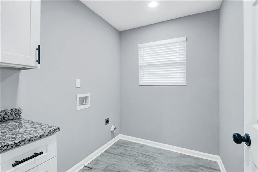 Spacious, unfurnished interior of a new home in , Austell (Image 27).