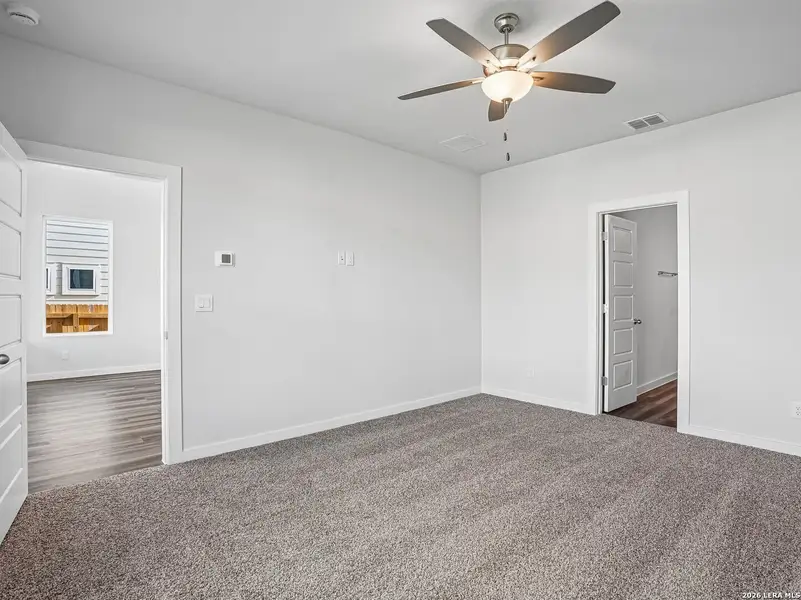 Spacious, unfurnished interior of a new home in , San Antonio (Image 29).