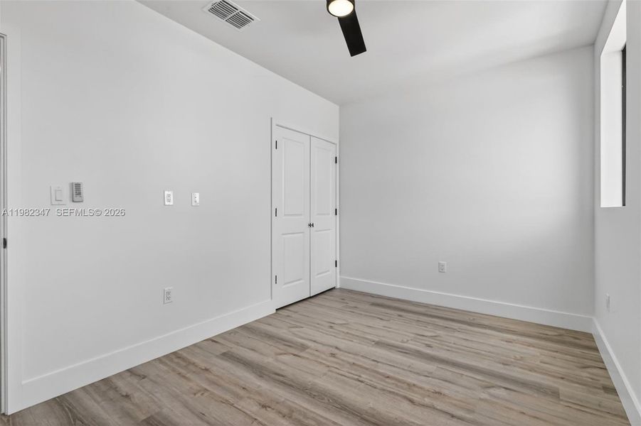 Spacious, unfurnished interior of a new home in , Miami (Image 37).