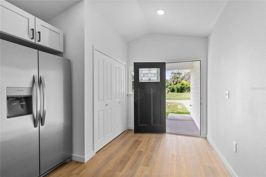 Spacious, unfurnished interior of a new home in , Eustis (Image 16).