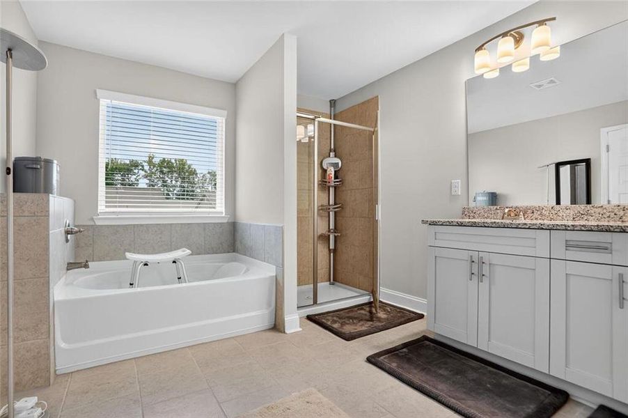 Furnished interior view inside a new home in , Atlanta (Image 16).