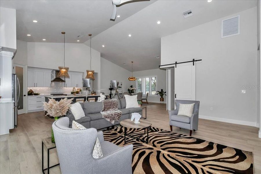 Furnished interior view inside a new home in , Citra (Image 59).